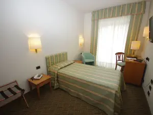 Savant Hotel