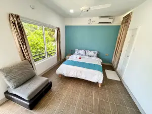 Wave Crest Retreat