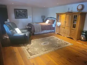 Magnifique updated lakefront chalet (CITQ #300310)