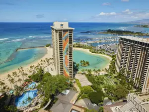 Hilton Hawaiian Village Waikiki Beach Resort