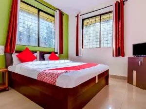 OYO 61868 Abhiraj Lodge