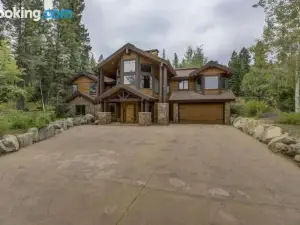 Bear Discovery Custom Tamarack Estate Home by Casago McCall - Donerightmanagement