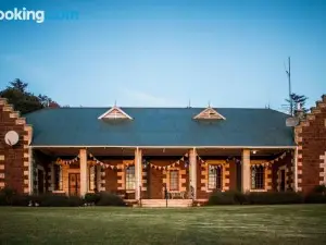 Kralinbergh Estate Guesthouse