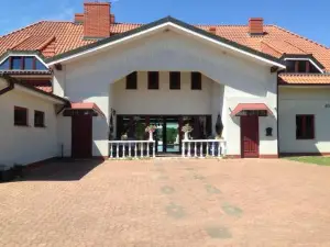 Willa Puńsk z Basenem Nad Jeziorem