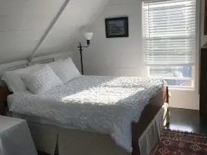 PORT TACK: Harbor Front Home with Sweeping Views