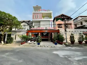 Lucky Hotel