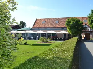 Le Domaine des Cigognes