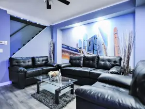 The Modern Spot