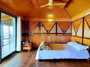 Rock Paradise Resort