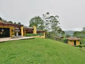 San Felipe Lodge. Birding and Wellness