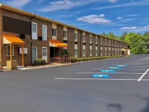 Raceway Inn