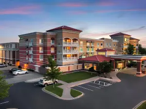 Holiday Inn & Suites Maple Grove NW Mpls-Arbor LKS
