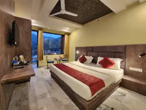 The Nest Mountain King in Dalhousie #Hot and Cold AC