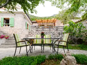 Traditional Stone House Adrian