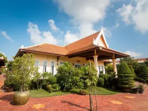 Sambopich Chenla Hotel