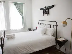 Object Hotel 1Br Shared Bath Room 2D