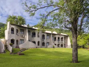 Caribbea Bay Resort