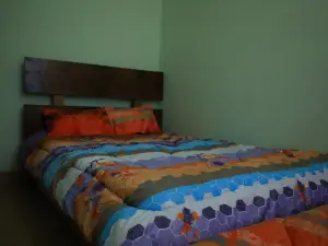 Manuhie Backpackers Lodge