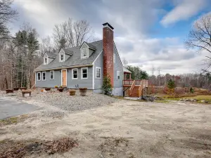 Expansive Wilmot Escape w/ Deck Near Skiing!