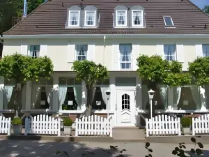 Waldhusen Apartments - Adults Only