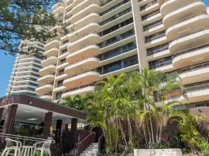 Norfolk Luxury Beachfront Apartments Main Beach