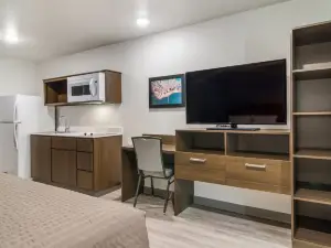WoodSpring Suites East Lansing - University Area