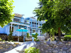 Rio Sierra Riverhouse