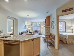 Premier Silver Mill 8181-2Br-Walk to Slopes! Kids Ski Free! 2 Bedroom Condo by RedAwning