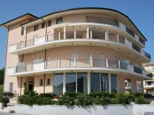 Eu Ropa Hotel