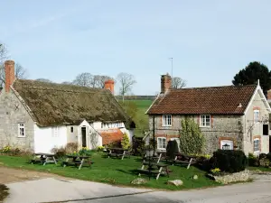 Compasses Inn