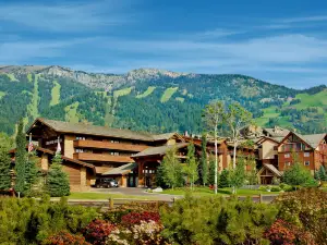 Snake River Lodge & Spa