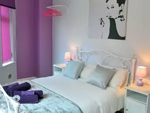 Old Trafford Guest House