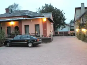 Nyirfa Apartmanhaz