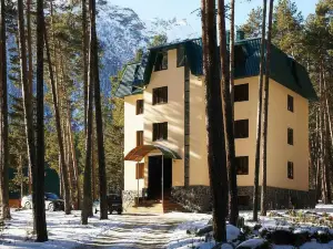 Sosnovyij Bor Hotel