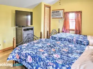 Equestrian House: Suites