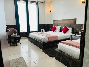 Hotel Maharaja Palace