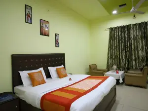 Motel Divine International