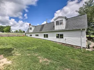 Loft Unplugged w/ Outdoor Space in Amish Country!