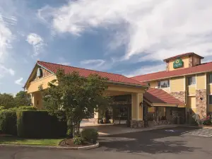 Best Western Plus Parkway Inn