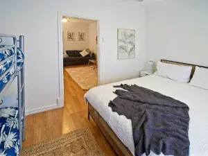 Sea Salt at Stansbury Apartment 2