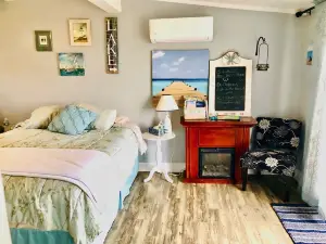 Private Lakefront 4-bedroom vacation with two home's on Lake Champlain