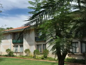 Cresta Bosele Hotel
