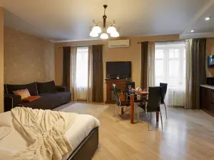 PaulMarie Apartments on Prs. Lenina