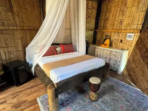 Akasha Suites