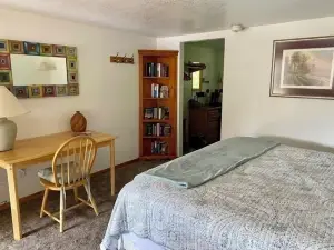 Reflections Inn