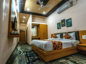 Hotel Kirti Plaza