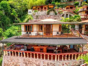 Jenna's River Bed & Breakfast