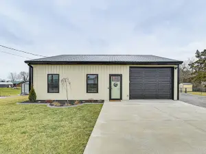 Cozy Campbellsville Home Near CU & Downtown!