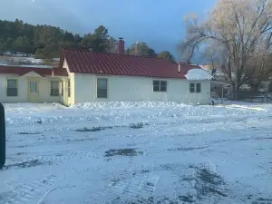Valentine's Northern New Mexico Mountain Ranch on Colorado Border 2 Bedroom Retreat by RedAwning