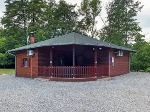 Alluring Holiday Home in Orahovica near Lake